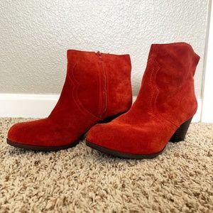 Red Lucky Brand Suede Booties Sz 9